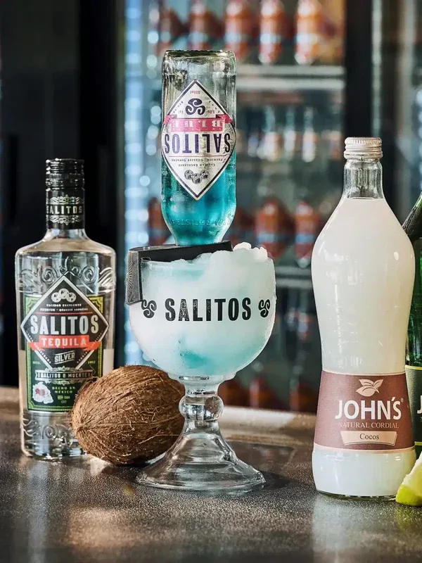 Salrita Cocktail im Original-Salitos-Glas – eiskalt in der ApexLounge Zerbst