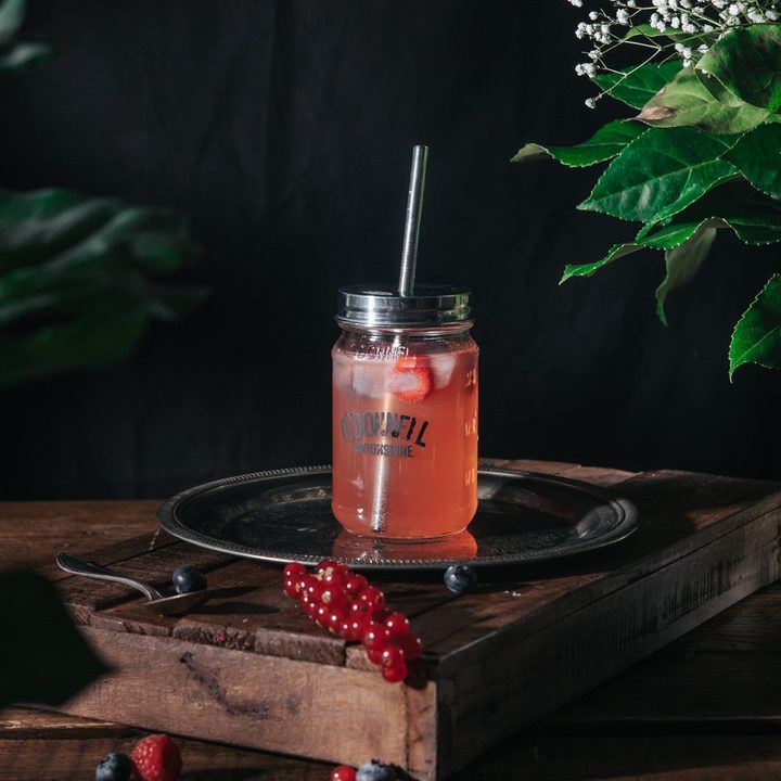 Wilde Beere Lemonade Mason-Jar-Longdrink mit O'Donnell Moonshine